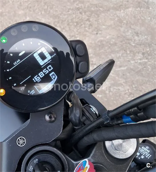 Yamaha XSR 700 – Vista 7