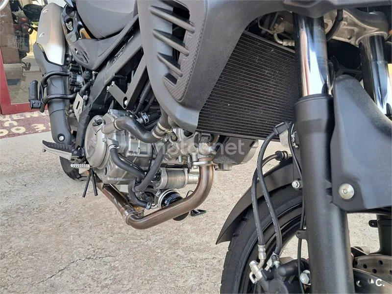 Suzuki V-Strom 650 – Vista 11