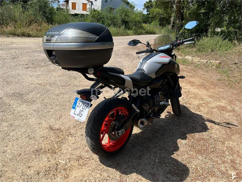 Yamaha MT-07 – Vista 5