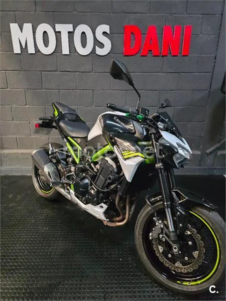 Kawasaki Z900 – Vista 3