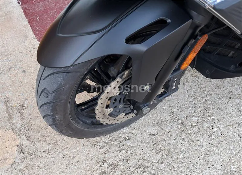 Kymco Xciting S 400 – Vista 7