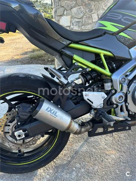 Kawasaki Z900 – Vista 7