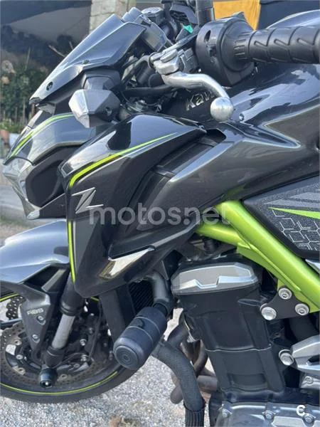 Kawasaki Z900 – Vista 8