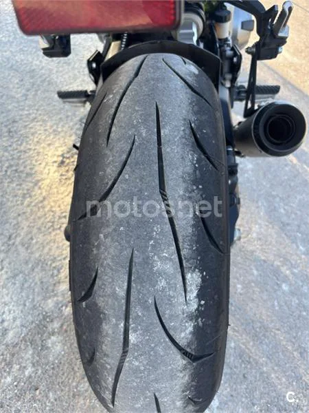 Kawasaki Z900 – Vista 10