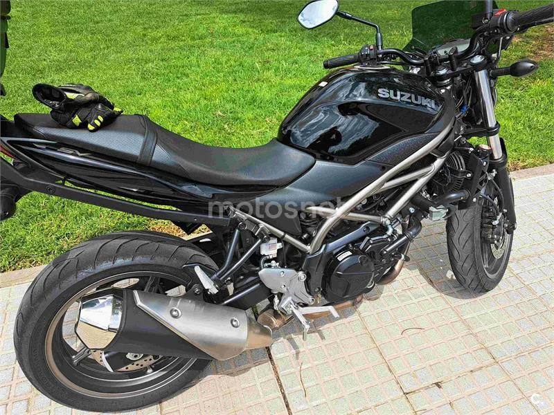 Suzuki SV 650 – Vista 4