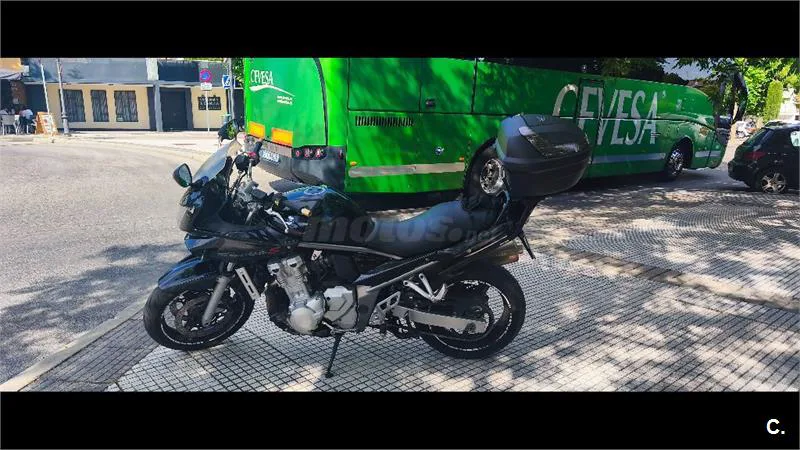 Suzuki Bandit 650 – Vista 9