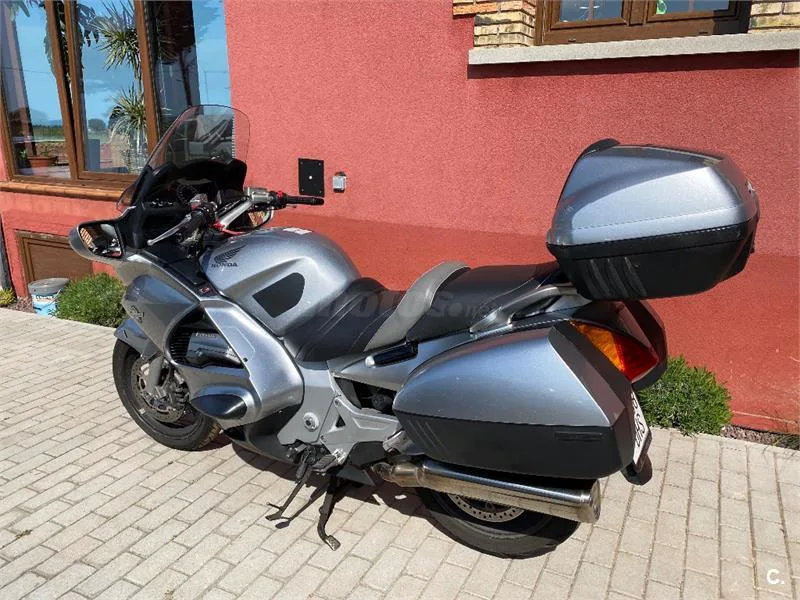 Honda Pan-European ST 1300 – Vista 2
