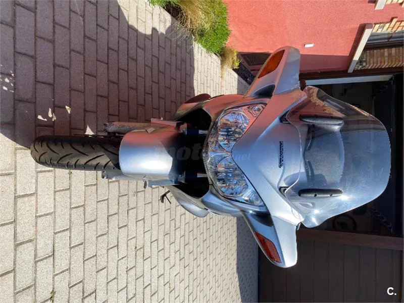 Honda Pan-European ST 1300 – Vista 4