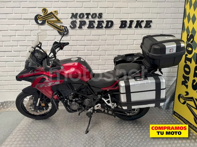 Benelli TRK 502 – Vista 13
