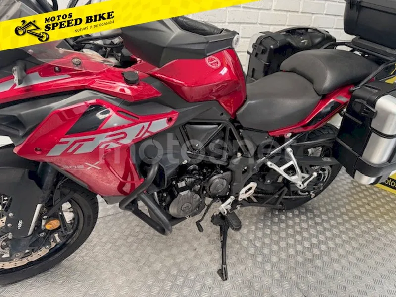 Benelli TRK 502 – Vista 17