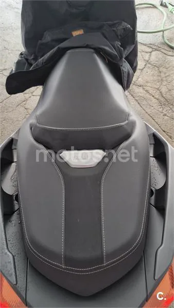 Yamaha XMAX 125 – Vista 7