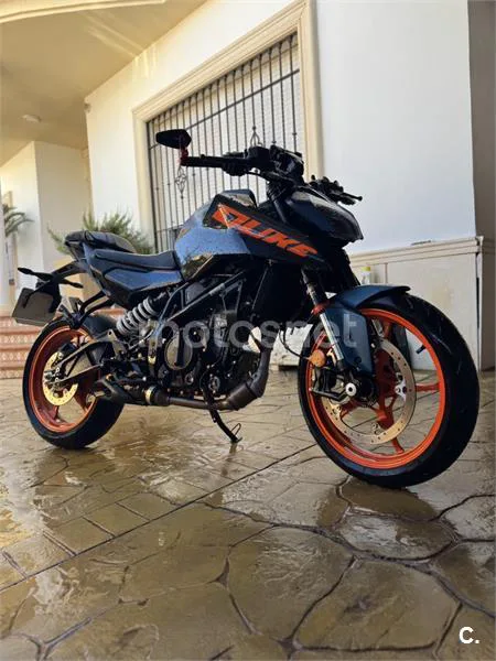 KTM 125 – Vista 2