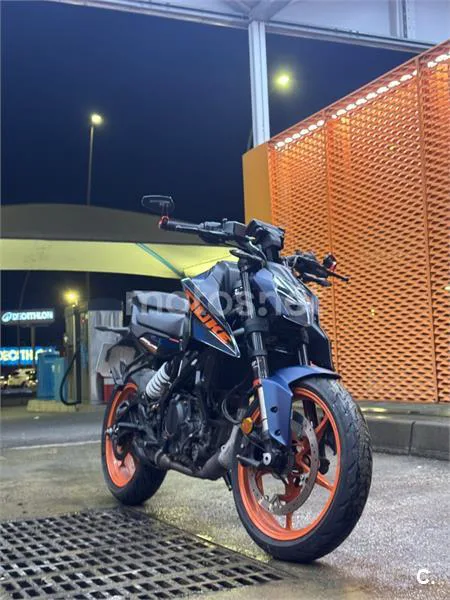 KTM 125 – Vista 6
