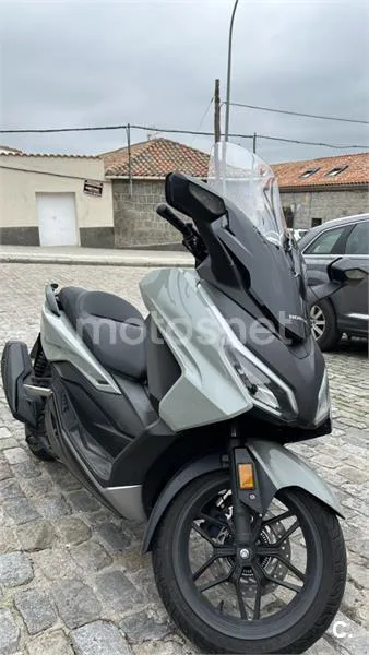 Honda Forza 350 – Vista 4