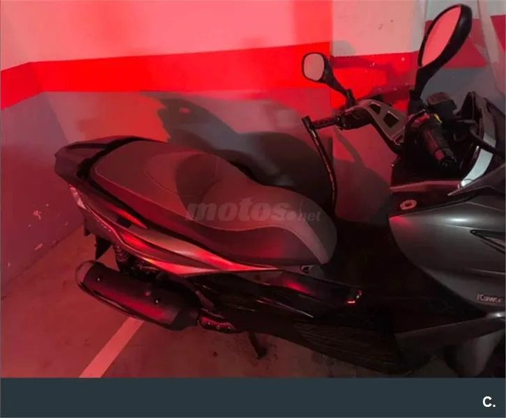 Kawasaki J300 – Vista 2