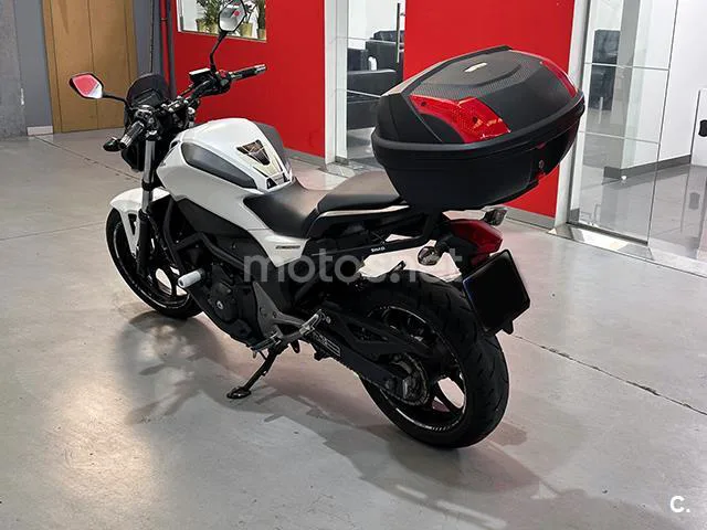 Honda NC 750 – Vista 4