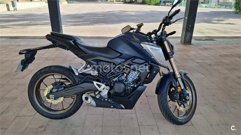 Honda CB 125 R – Vista 3