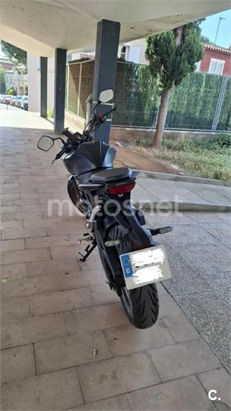 Honda CB 125 R – Vista 8