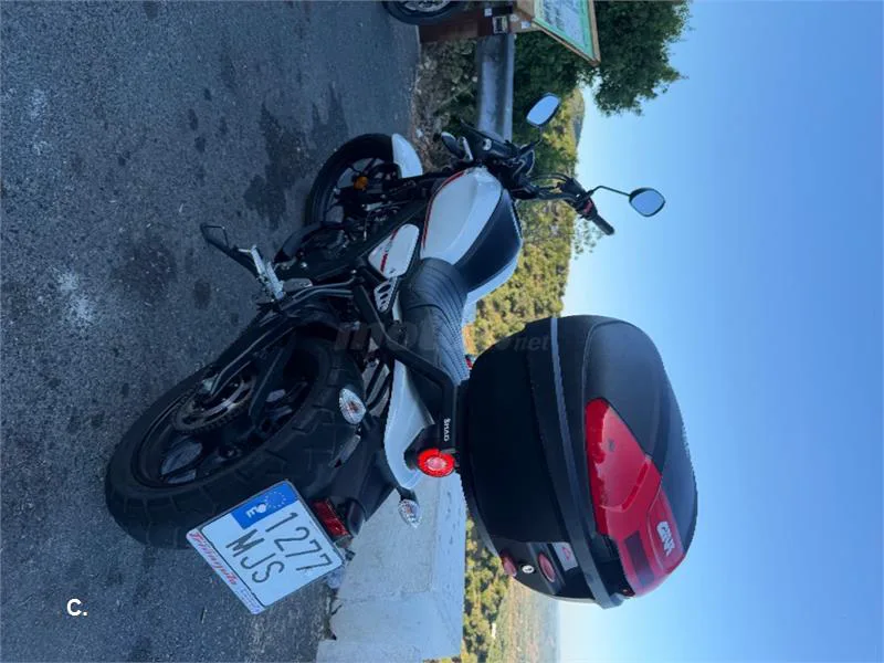 Yamaha XSR 125 – Vista 3