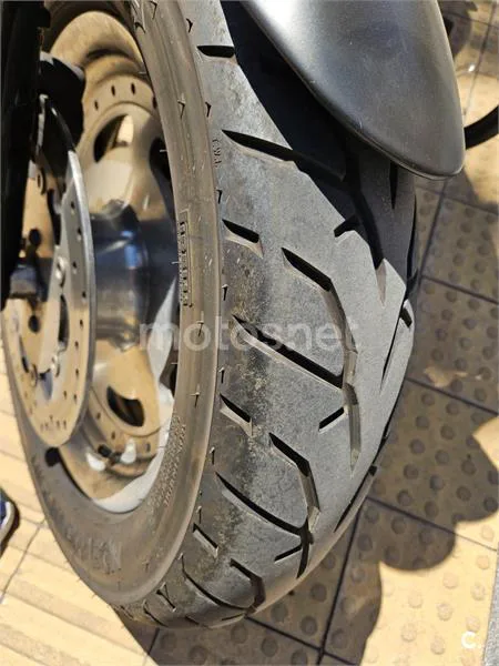 Harley-Davidson Dyna Fat Bob – Vista 6