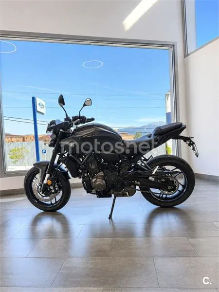 Yamaha MT-07 – Vista 3