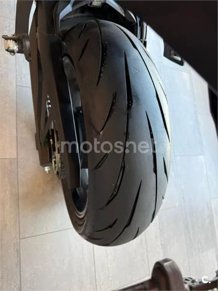 Yamaha MT-07 – Vista 7