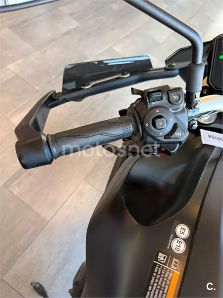 Yamaha MT-07 – Vista 10