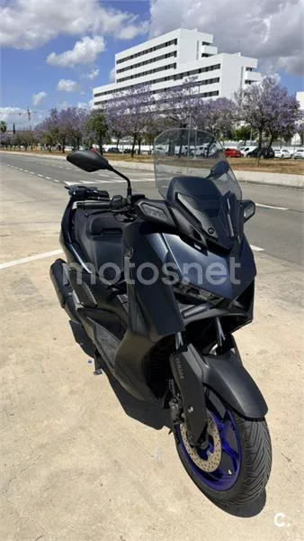 Yamaha XMAX 300 – Vista 2