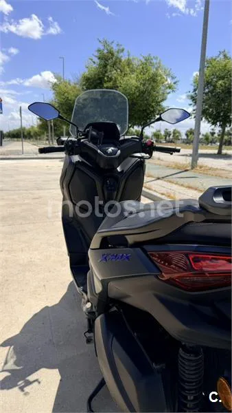 Yamaha XMAX 300 – Vista 8