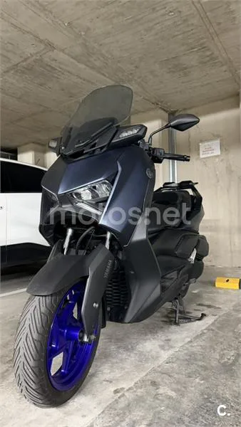 Yamaha XMAX 300 – Vista 10