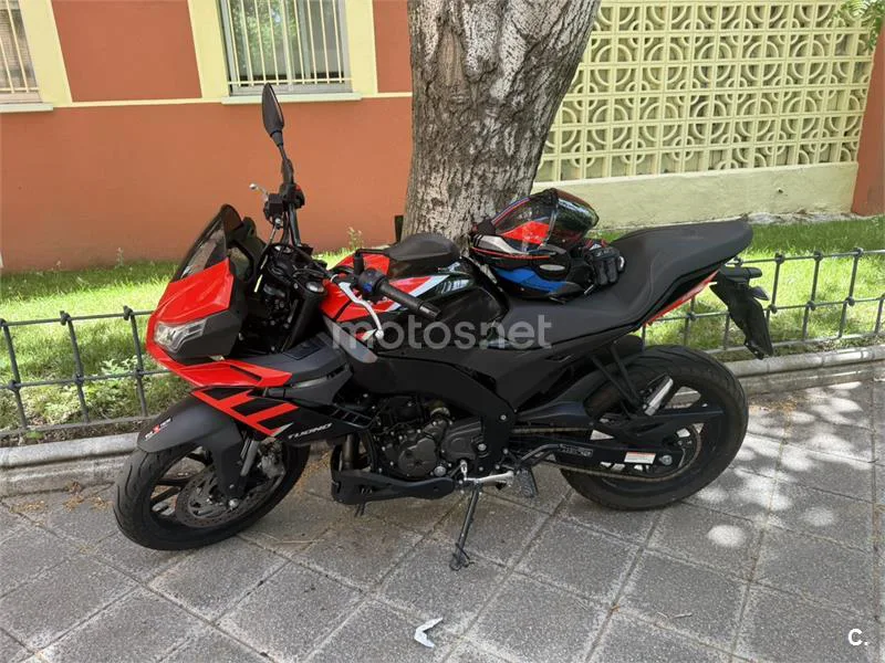 Aprilia Tuono 125 – Vista 3