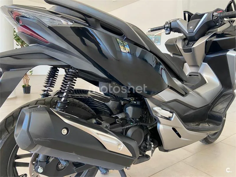 Honda Forza – Vista 9