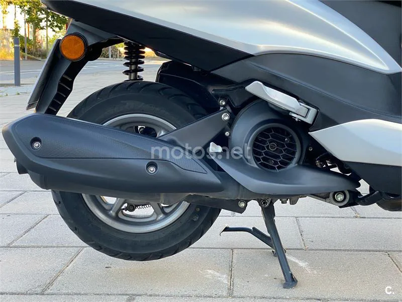 Yamaha D'elight 125 – Vista 12