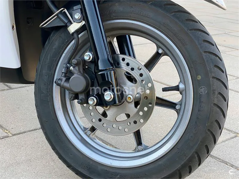 Yamaha D'elight 125 – Vista 15