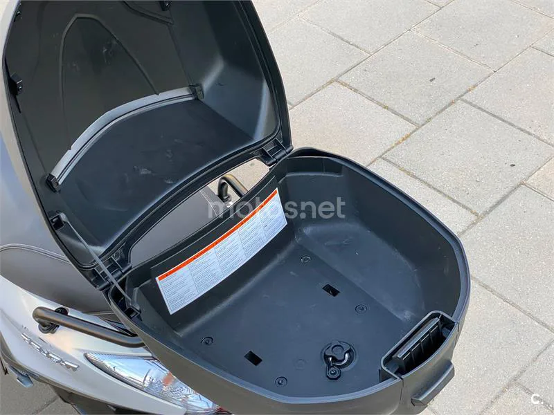 Yamaha D'elight 125 – Vista 16