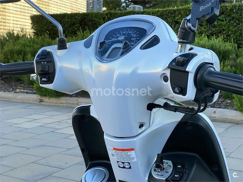 Yamaha D'elight 125 – Vista 8