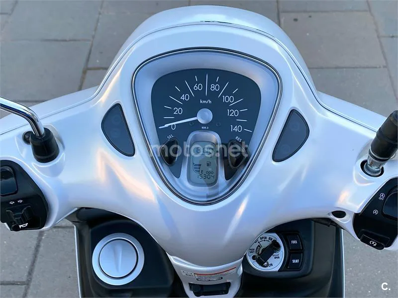 Yamaha D'elight 125 – Vista 9