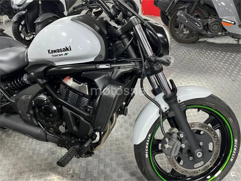 Kawasaki Vulcan S – Vista 6