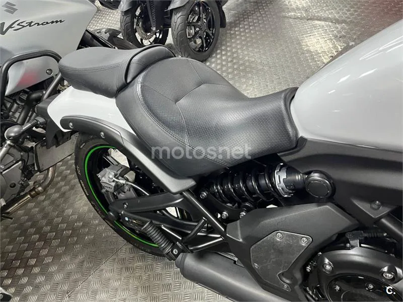 Kawasaki Vulcan S – Vista 7