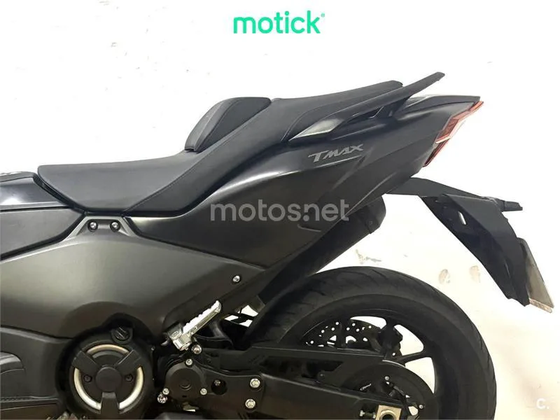 Yamaha TMAX – Vista 7
