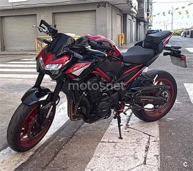 Kawasaki Z900 – Vista 3