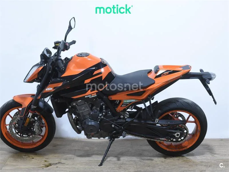 KTM 890 – Vista 7