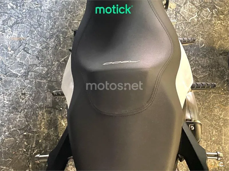 BMW F 900 R – Vista 12