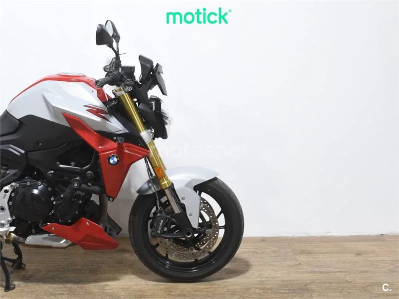 BMW F 900 R – Vista 4