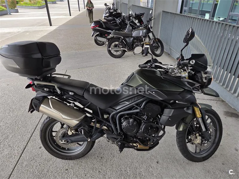 Triumph Tiger 800 – Vista 3