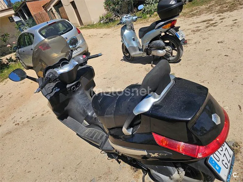 Piaggio X EVO 125 – Vista 10