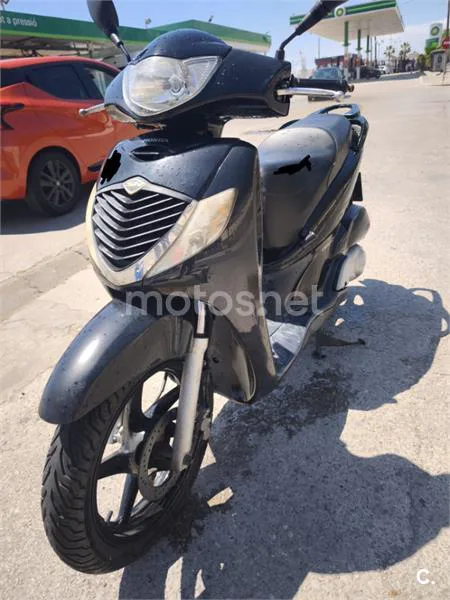 Honda SH125i - Vista 5