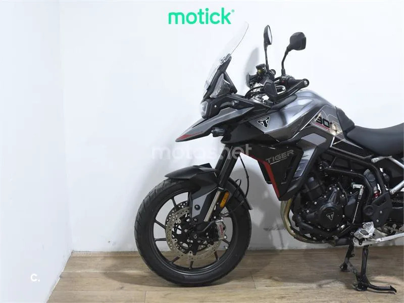 Triumph Tiger 900 – Vista 7