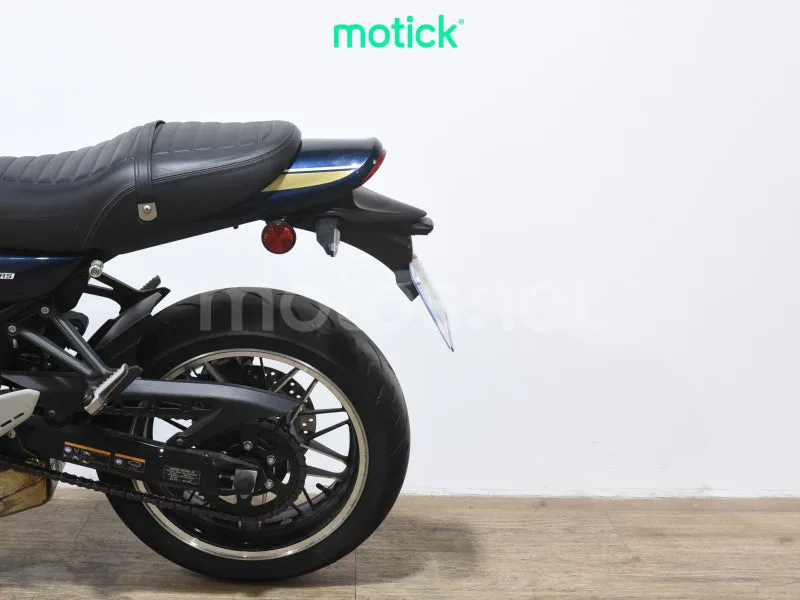 Kawasaki Z900RS - Vista 9