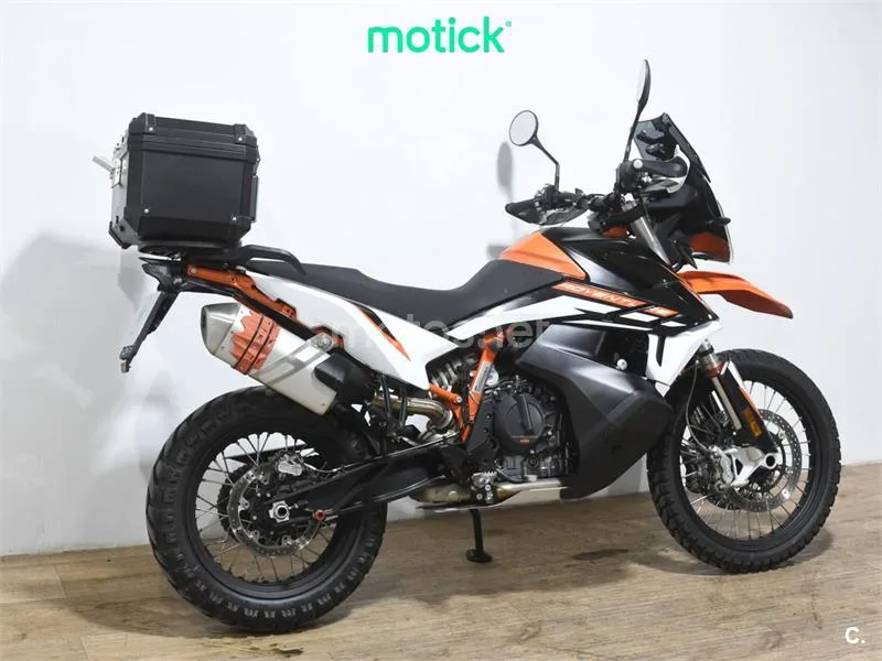 KTM 890 – Vista 10